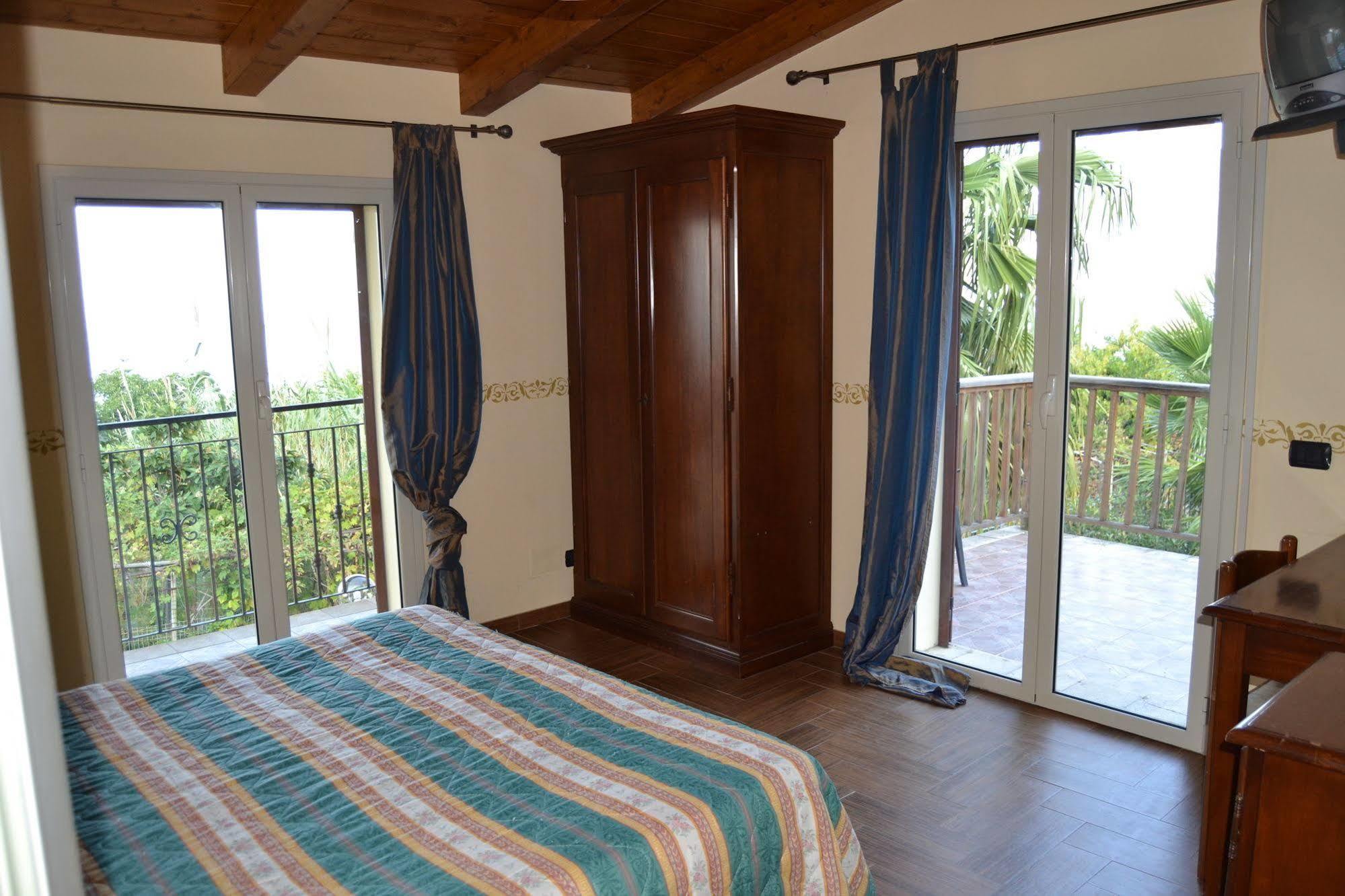 B&B Villa Chianalea Scilla Exterior photo
